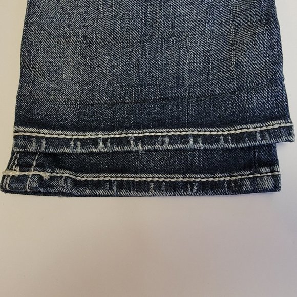 Miss Me “ The M Series” Capri Jeans - Picture 8 of 16